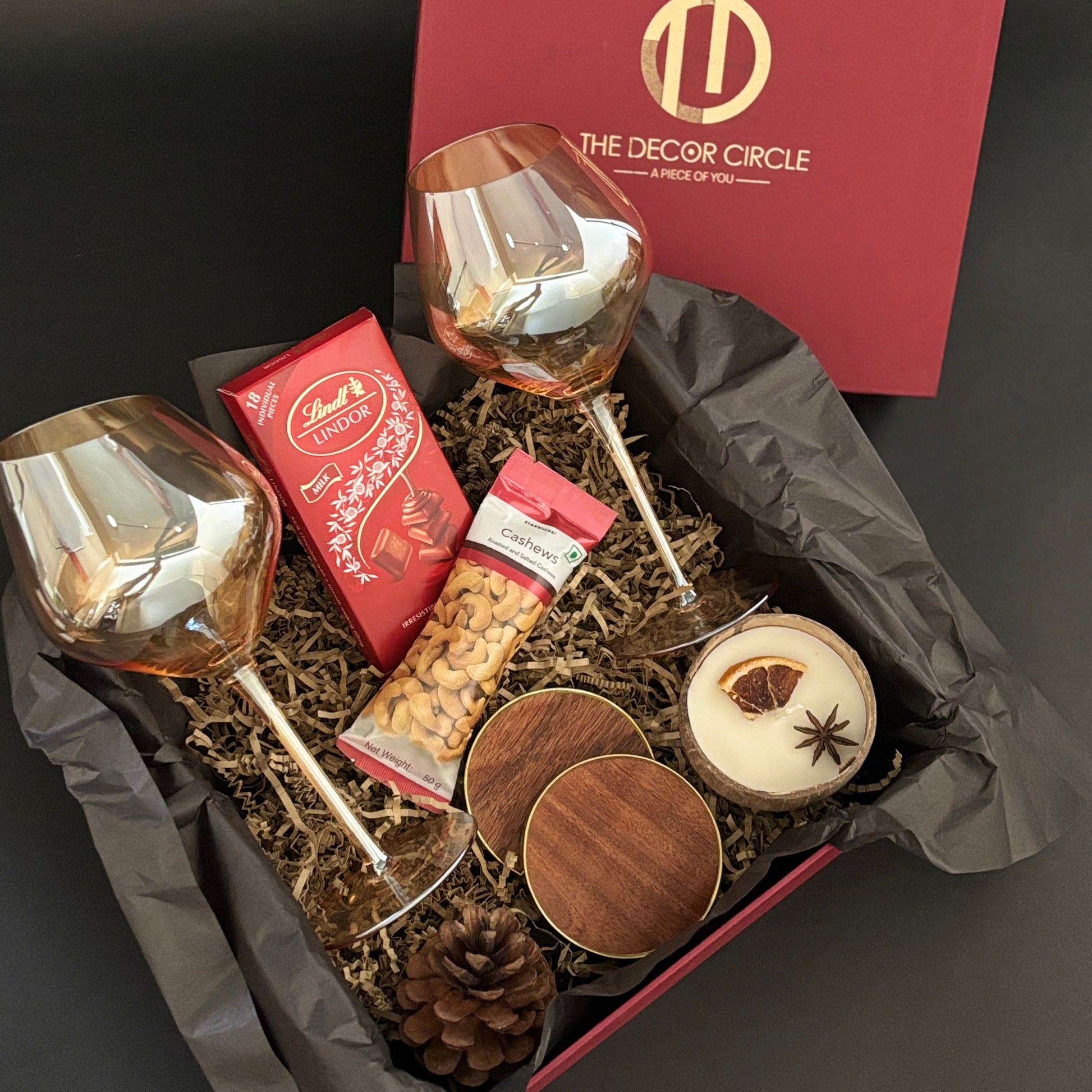 'Its a Vino Box' Gift Hamper For Friends