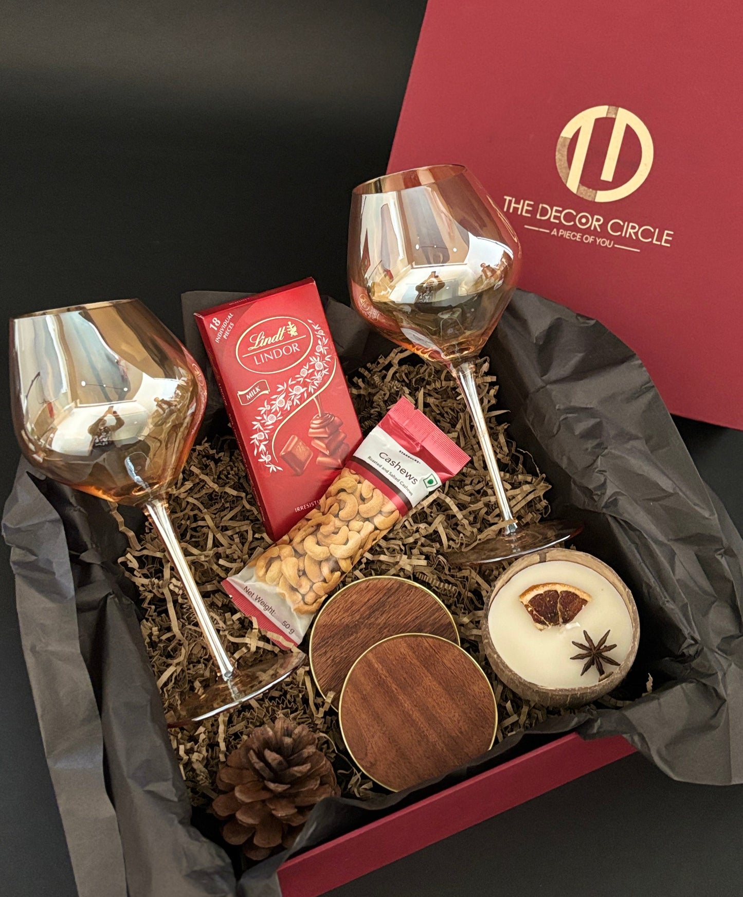 'Its a Vino Box' Gift Hamper For Friends