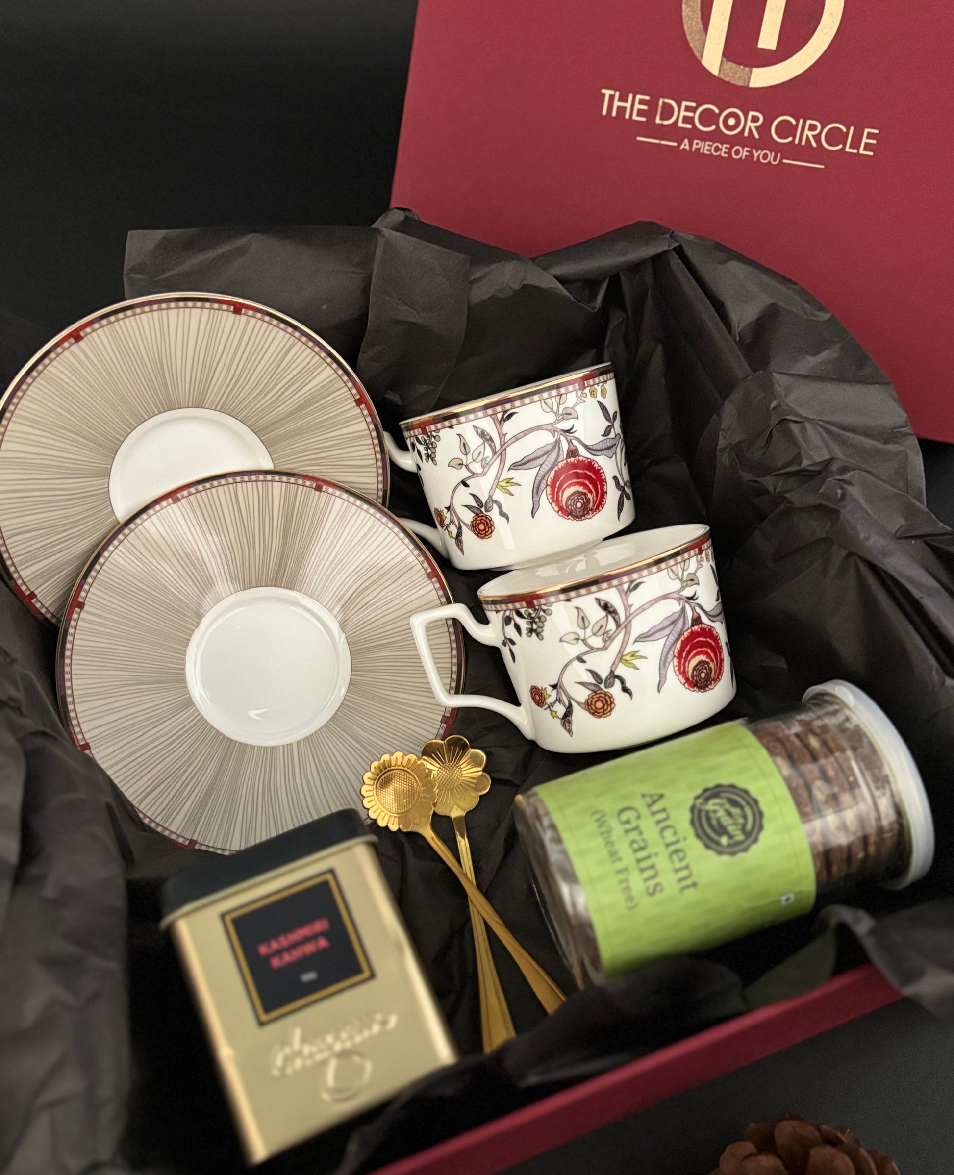 Tea Cup Gift Hamper for Friends