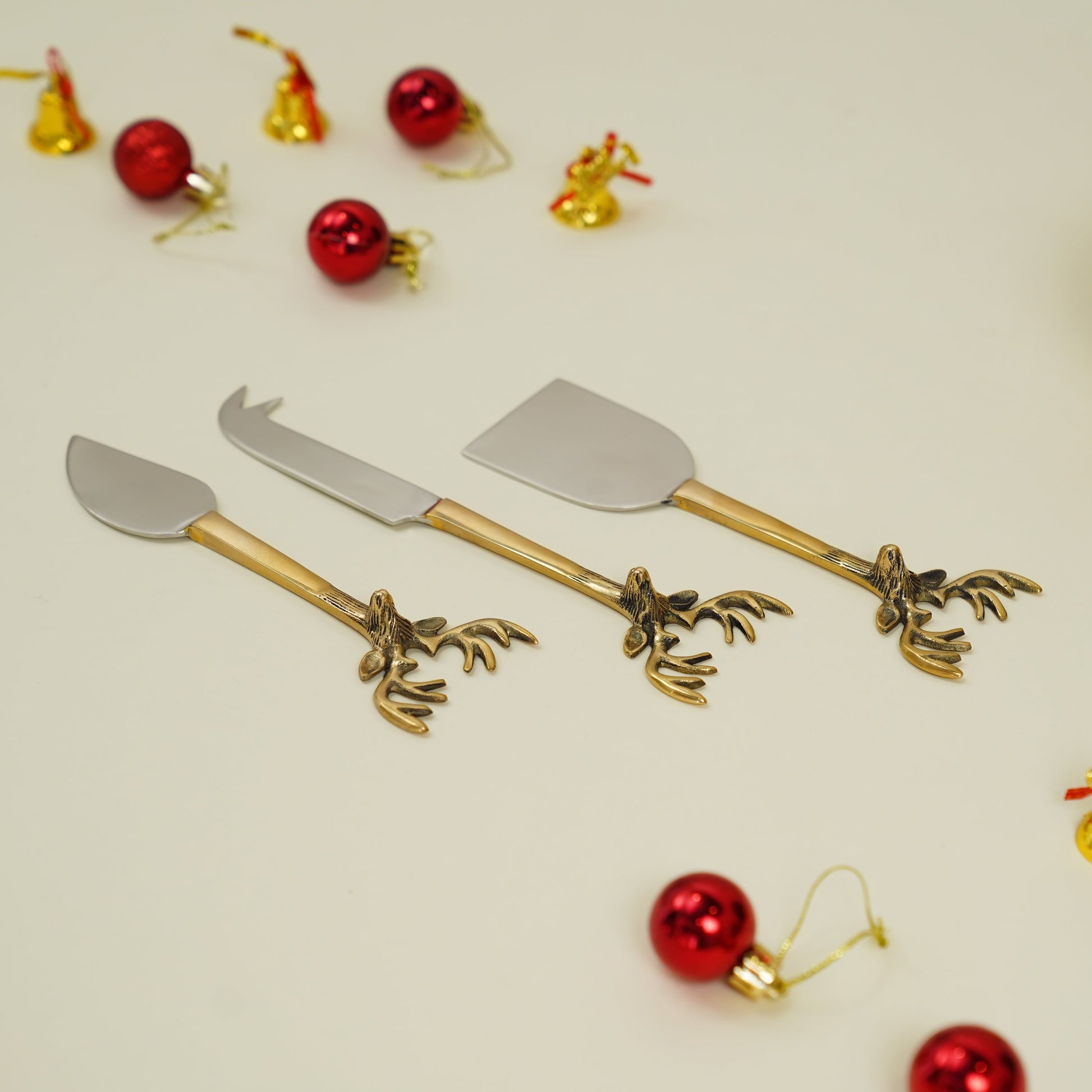 Christmas Deer Cheese Platter & Knives Gift Box